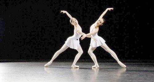 绿旋风舞蹈视频小学生,小学生活力四射的青春风采展示